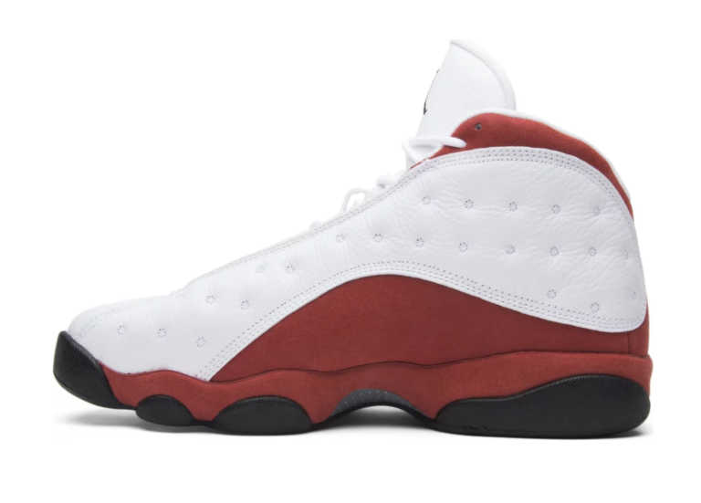 Air Jordan 13 - Chicago - $320